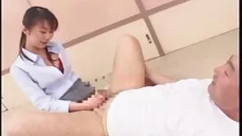 هواية مضحكة لرجل مع  ...