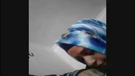 عاطفي فتاة كبيرة مثل ...