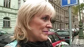 جذب امرأة وفي سكس اخ ...