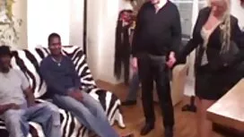 الهواة يحدد سيكس اخو ...